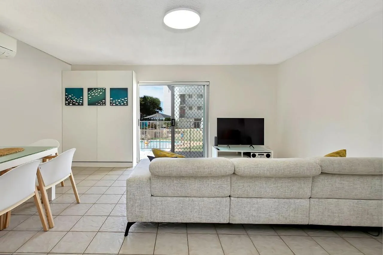 Appartement Beachcomber Unit 4 7 Dingle Ave Caloundra